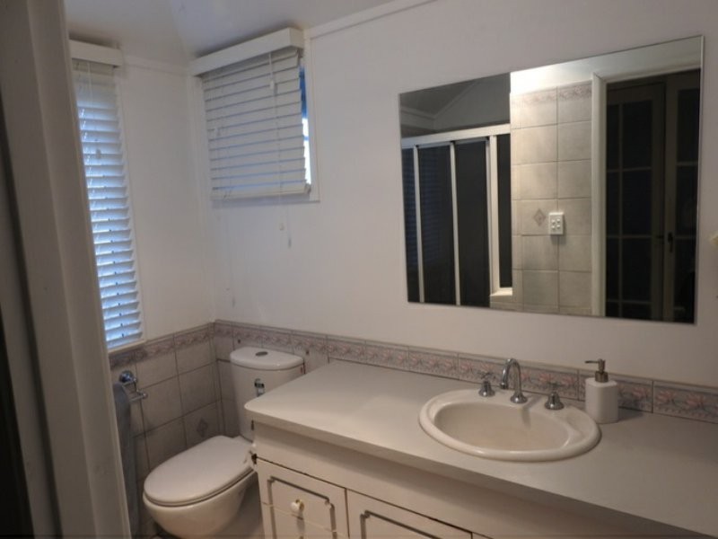 9 May Street, Roma QLD 4455