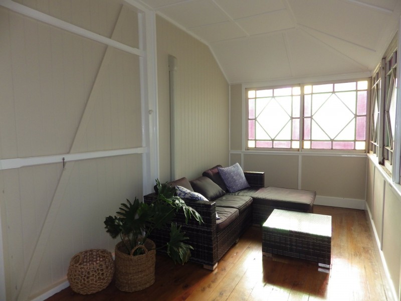 9 May Street, Roma QLD 4455