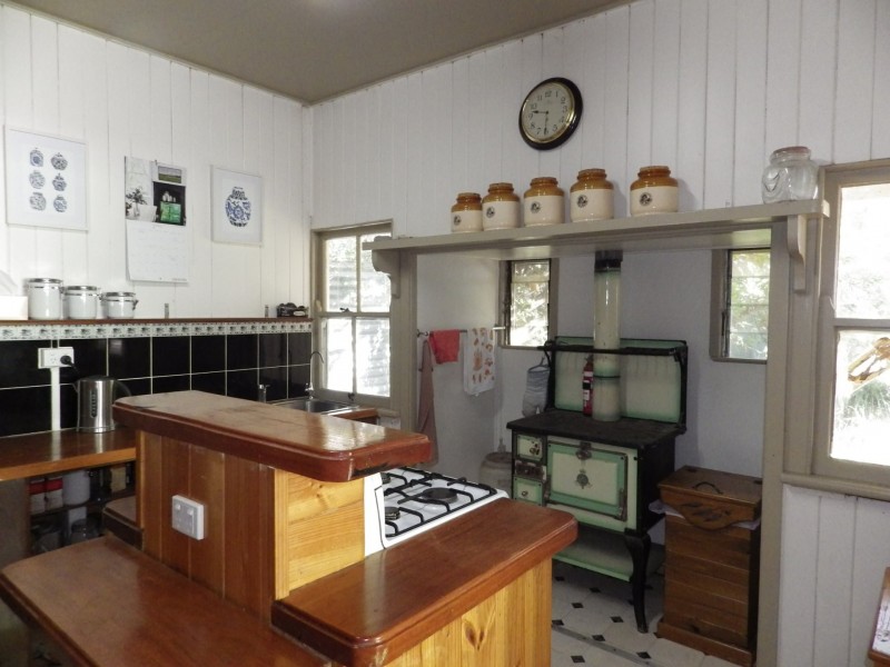 9 May Street, Roma QLD 4455