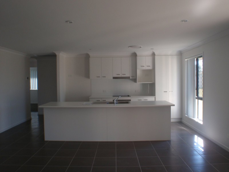 1 Beetson Drive, Roma QLD 4455