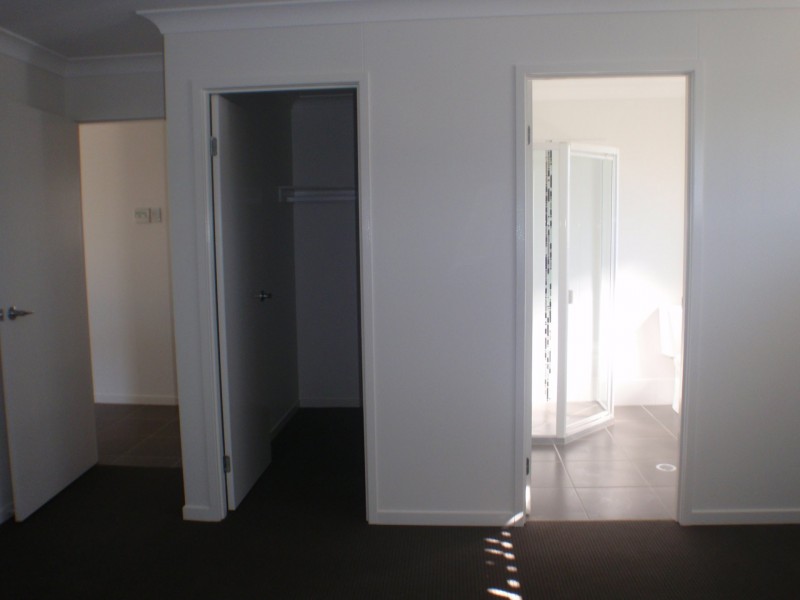 1 Beetson Drive, Roma QLD 4455