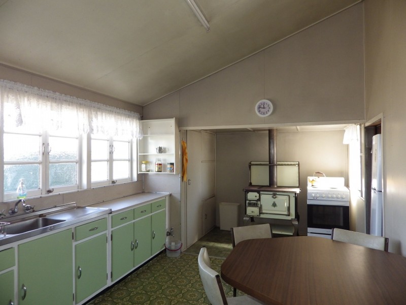 6 Mayne Street, Roma QLD 4455