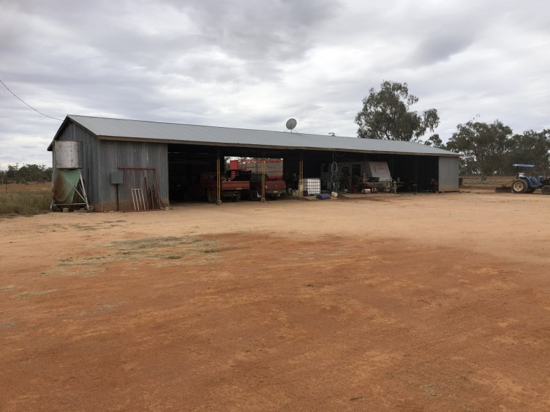 14677 Charleville-Bollon Road, Morven QLD 4468