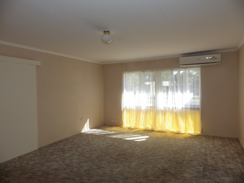 12 Howard Street, Roma QLD 4455