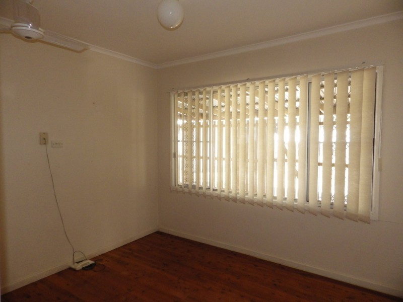 12 Howard Street, Roma QLD 4455