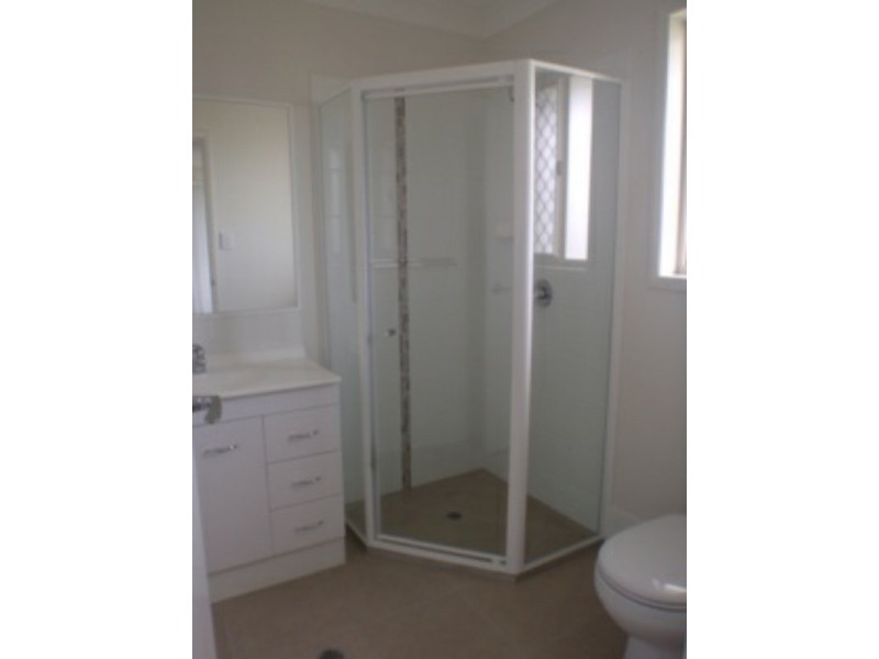 11 Lockyer Crescent, Roma QLD 4455