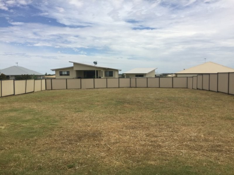 11 Lockyer Crescent, Roma QLD 4455