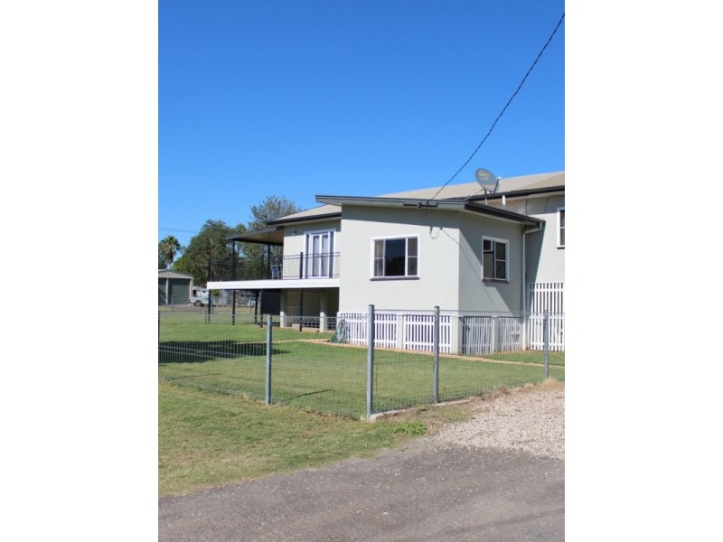56 Northern Road, Roma QLD 4455