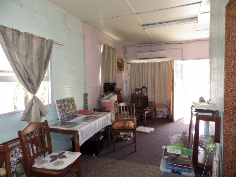 48 Winchester Street, Mitchell QLD 4465