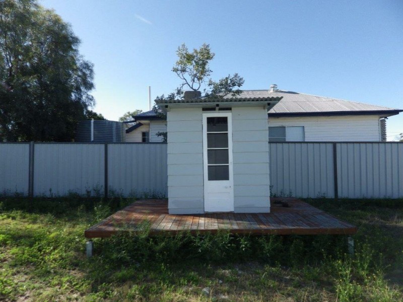 31 Feather Street, Roma QLD 4455