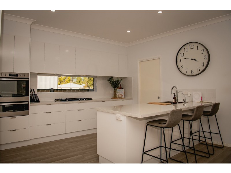 56 Miscamble Street, Roma QLD 4455