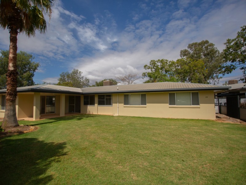 24 Howard Street, Roma QLD 4455