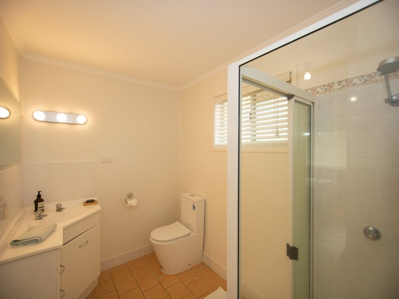 24 Howard Street, Roma QLD 4455