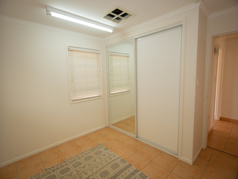 24 Howard Street, Roma QLD 4455