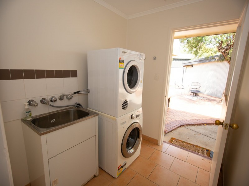 24 Howard Street, Roma QLD 4455