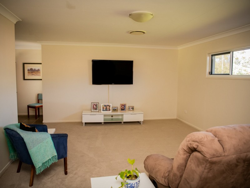 16-18 Wright Street, Roma QLD 4455