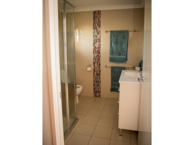 16-18 Wright Street, Roma QLD 4455