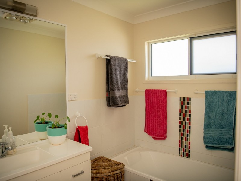 16-18 Wright Street, Roma QLD 4455