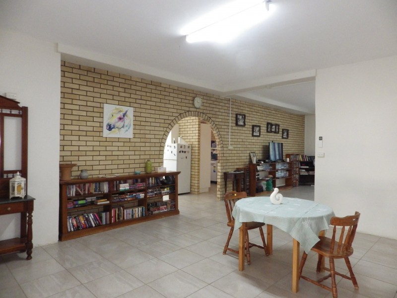 138 Edwardes Street, Roma QLD 4455