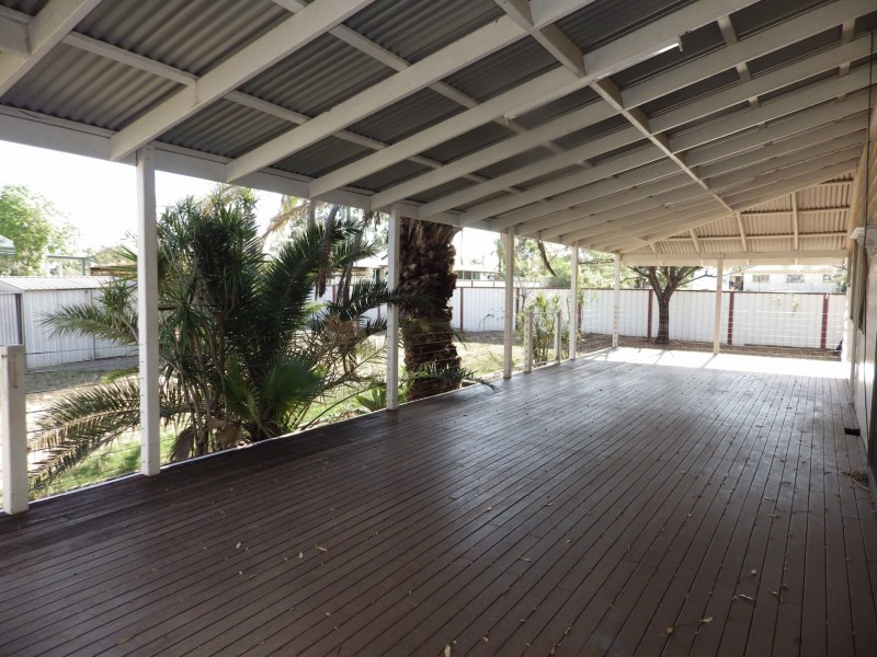 36 Bowen Street, Roma QLD 4455