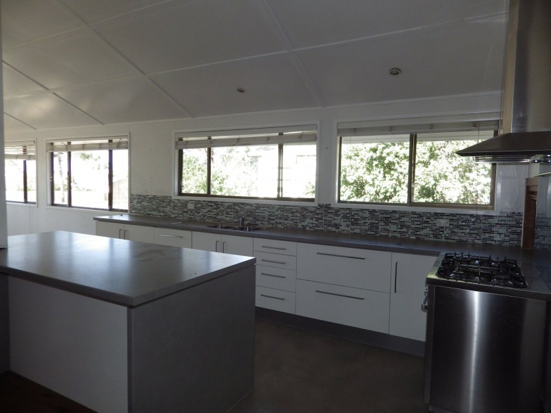 36 Bowen Street, Roma QLD 4455