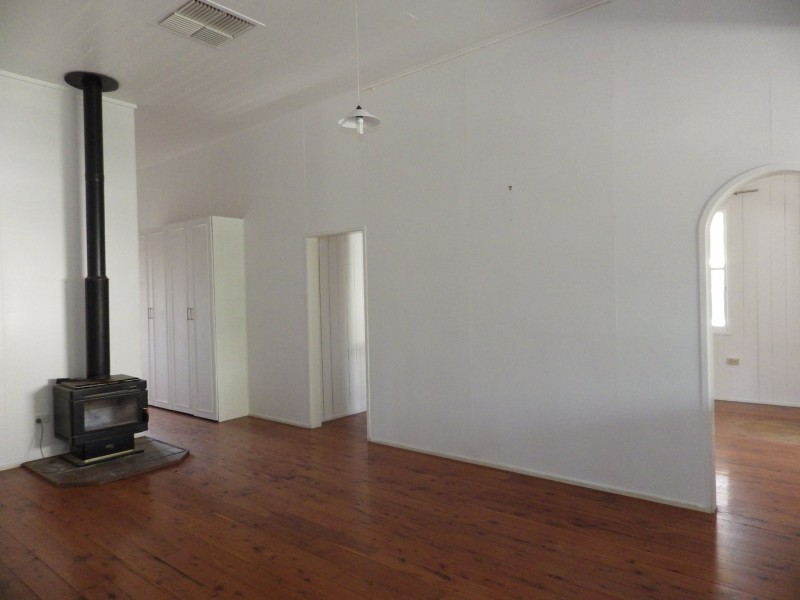 36 Bowen Street, Roma QLD 4455