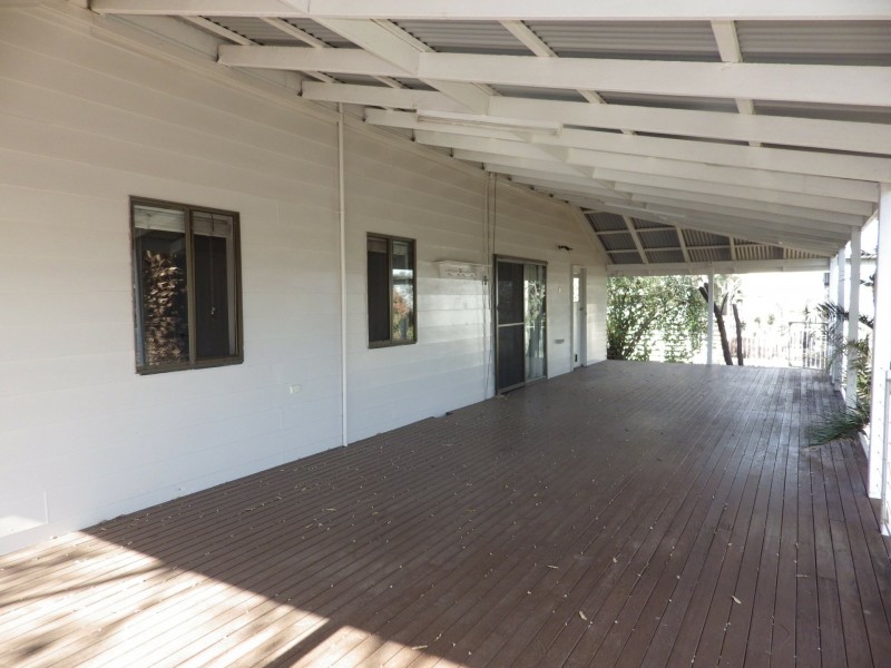 36 Bowen Street, Roma QLD 4455