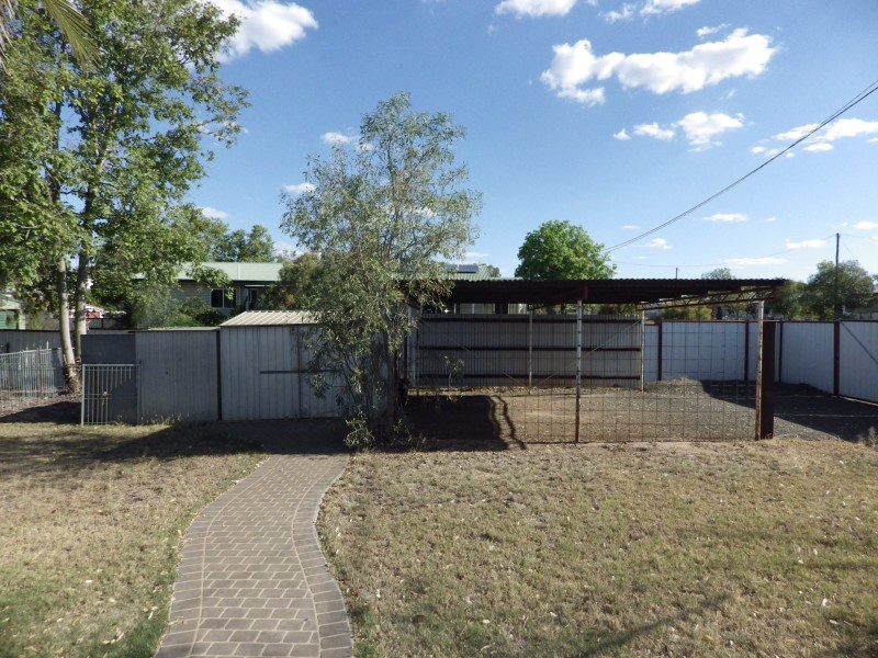 36 Bowen Street, Roma QLD 4455