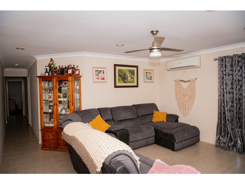 19 Wright Street, Roma QLD 4455