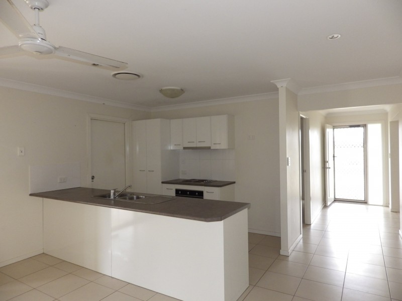 15 Ivy Street, Roma QLD 4455