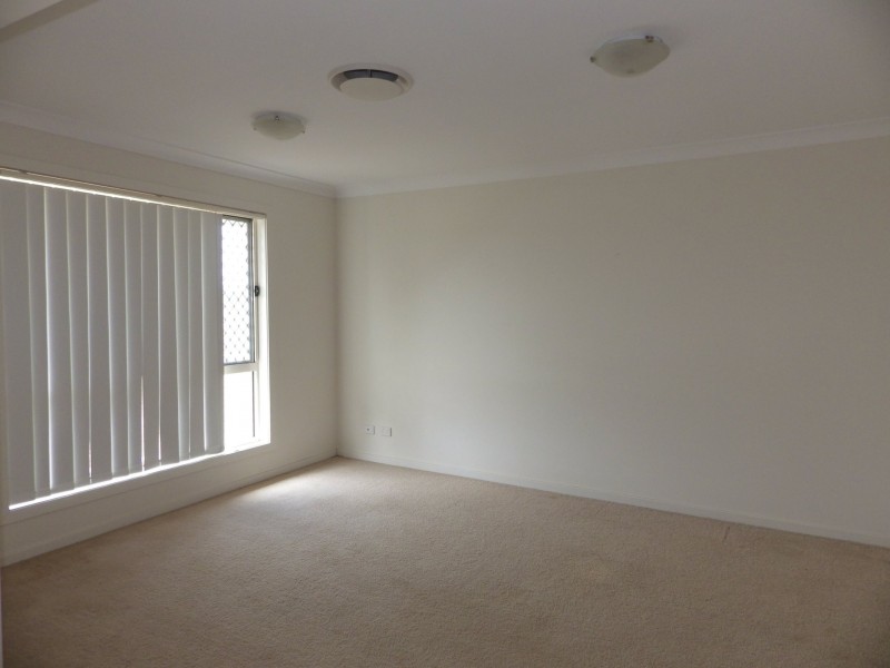 15 Ivy Street, Roma QLD 4455