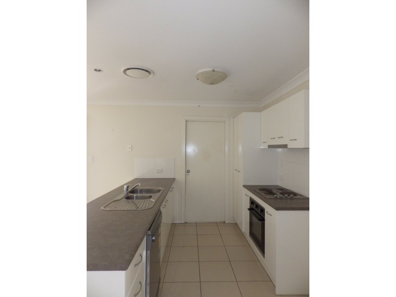 15 Ivy Street, Roma QLD 4455