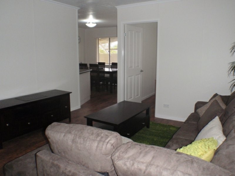 4 Wyndham Street, Roma QLD 4455