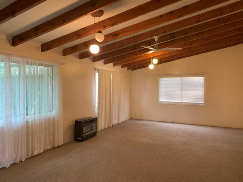 15 Robertson Street, Roma QLD 4455