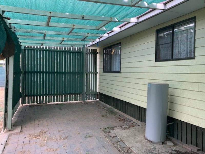 15 Robertson Street, Roma QLD 4455