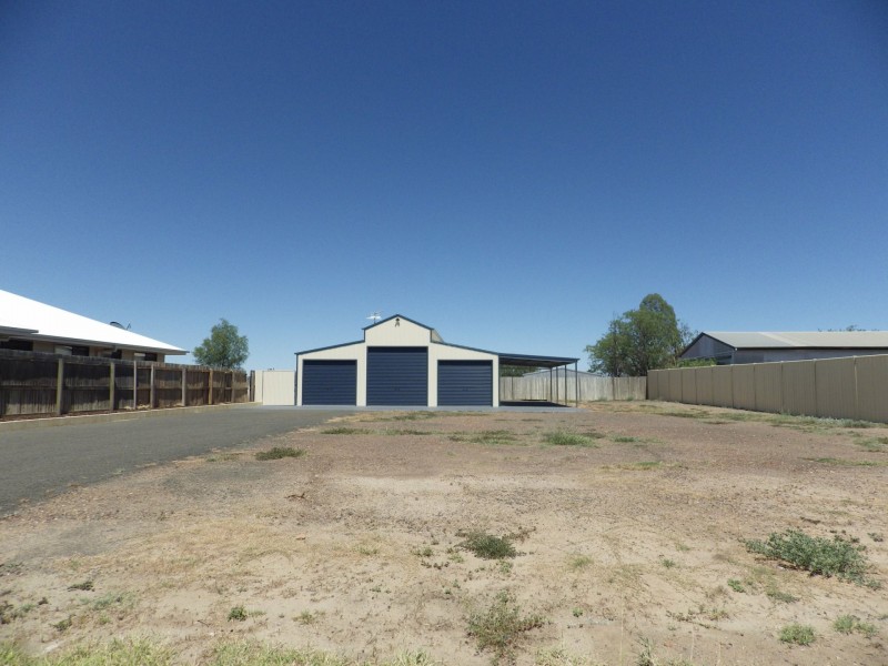 8 Highview Drive, Roma QLD 4455