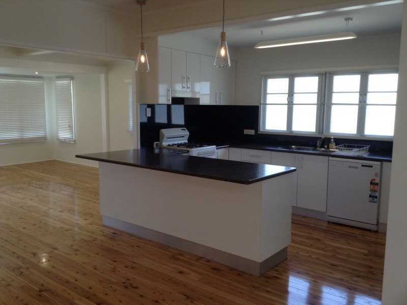 19 McEwan Street, Roma QLD 4455