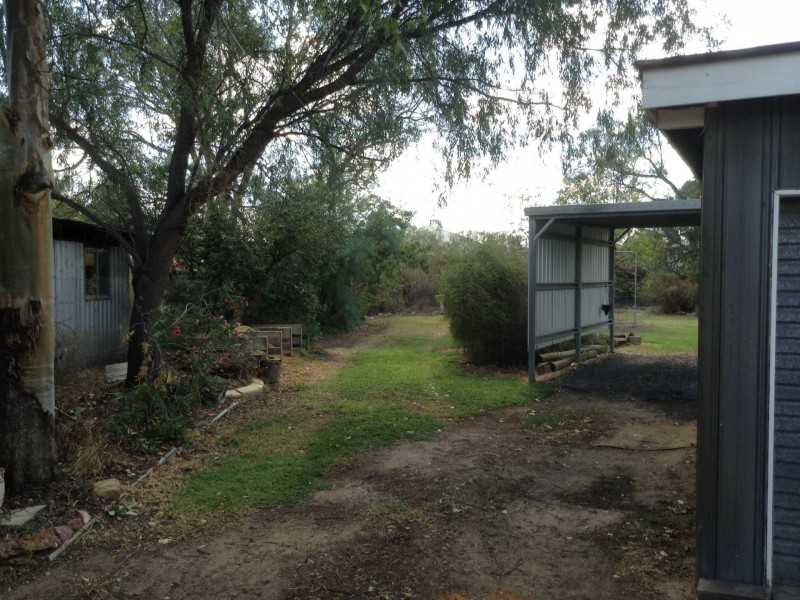 19 McEwan Street, Roma QLD 4455