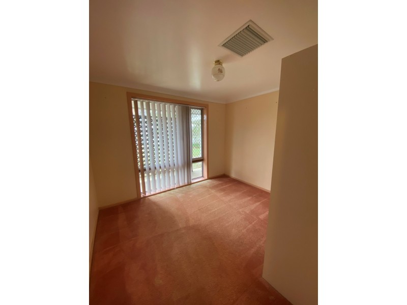 115 Currey Street, Roma QLD 4455