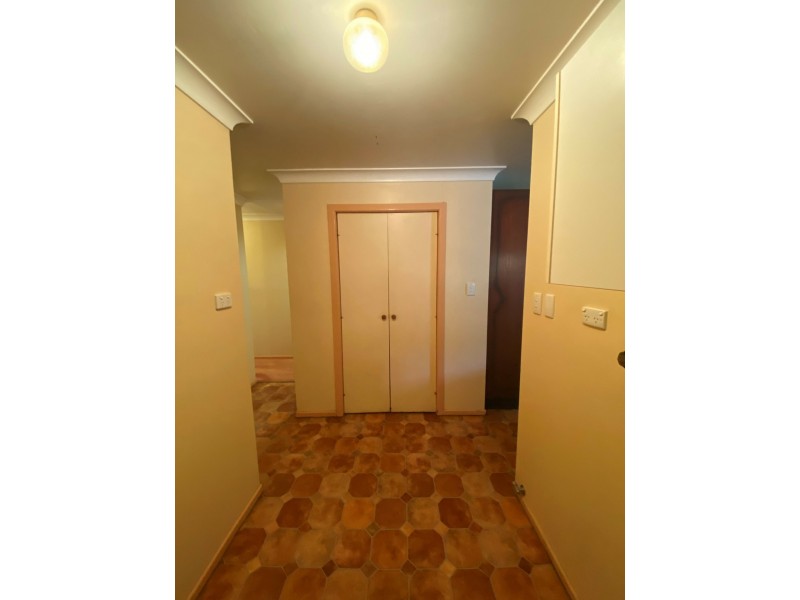 115 Currey Street, Roma QLD 4455