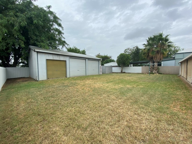 115 Currey Street, Roma QLD 4455