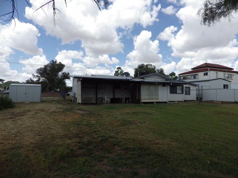 33 George Street, Roma QLD 4455