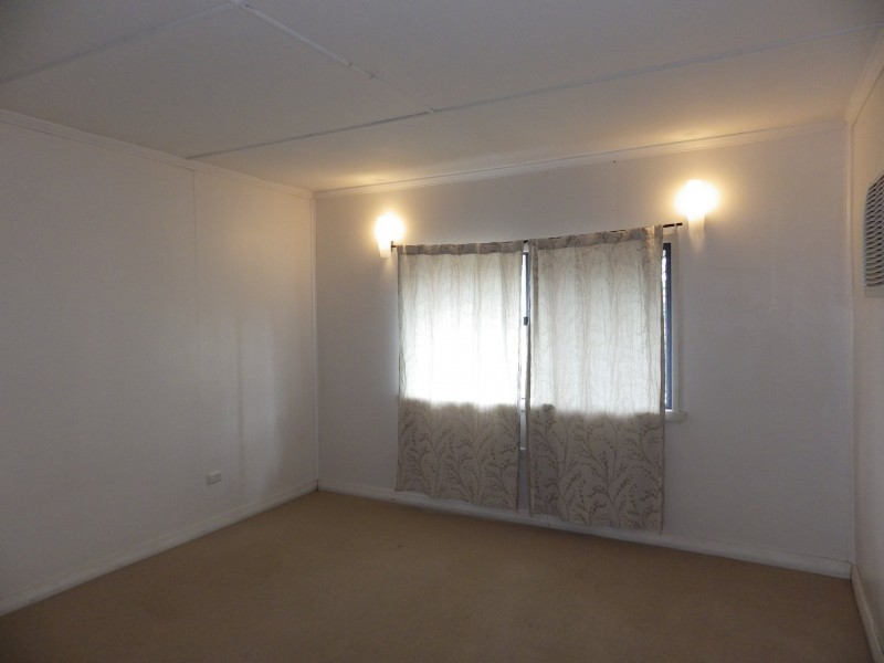 33 George Street, Roma QLD 4455