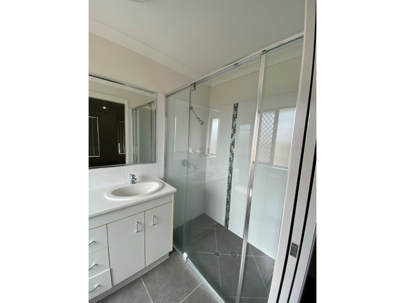 27 Everingham Avenue, Roma QLD 4455