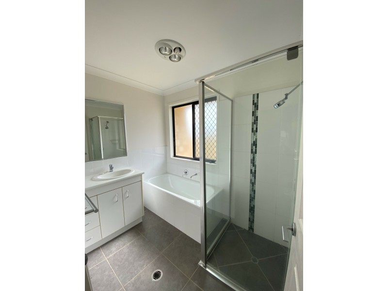 27 Everingham Avenue, Roma QLD 4455