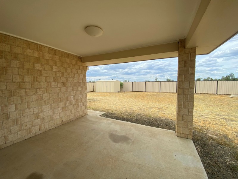 27 Everingham Avenue, Roma QLD 4455