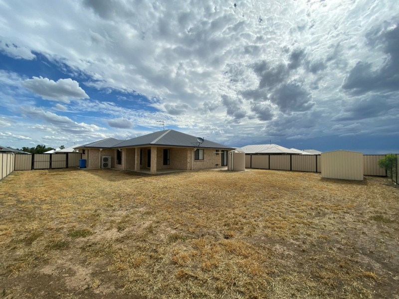 27 Everingham Avenue, Roma QLD 4455