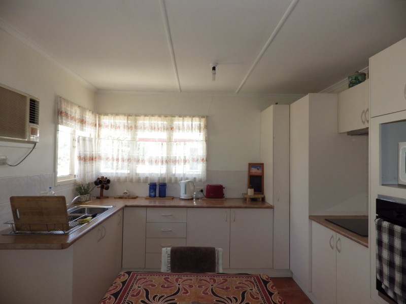 12 Isabella Street, Mitchell QLD 4465