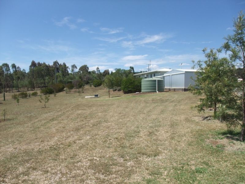 4 Elizabeth Place, Proston QLD 4613