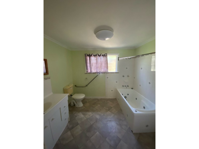 2 Short Street, Mitchell QLD 4465